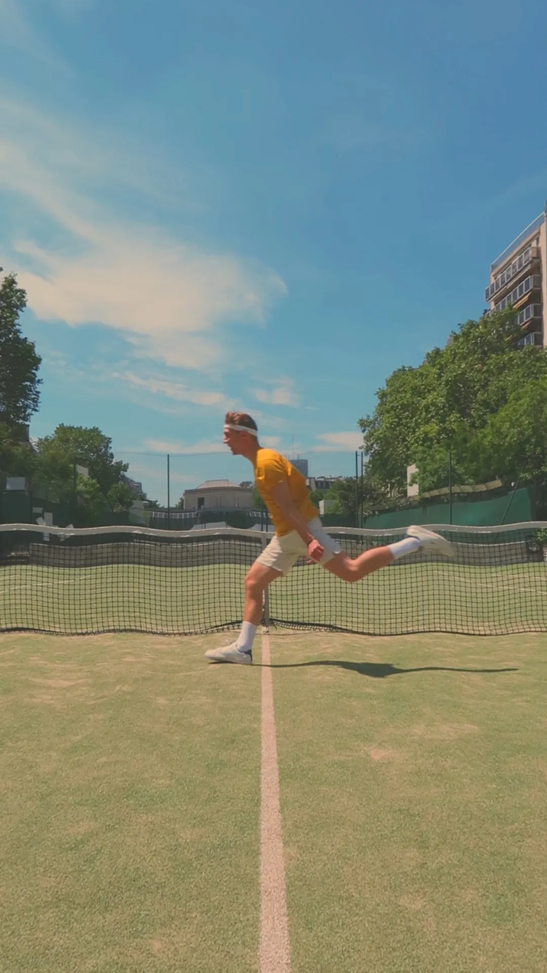 "Tennis Skirt" - CLOUD VINCENT (PORTABLE MUSIC VIDEO) — still 1